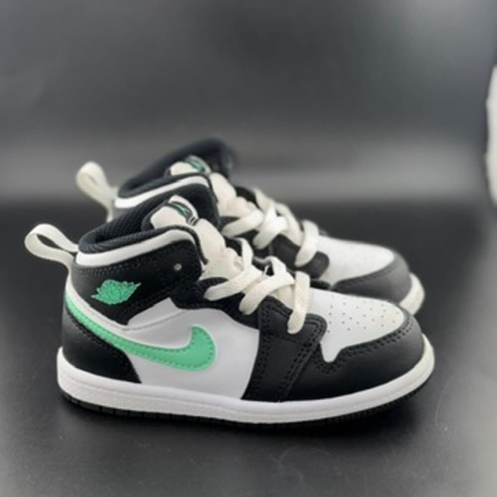 Jordan 1 Mid Green Glow (TD)